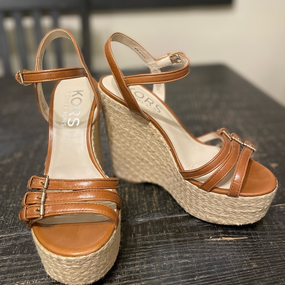 Michael Kors Jacinda wedge